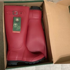 NEVER OUT THE BOX! Kamik Water Resistance Rain Boots in RED.